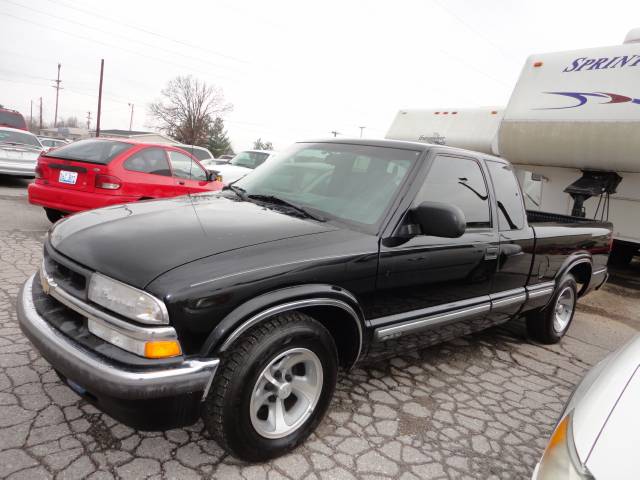 2000 Chevrolet S10 for sale