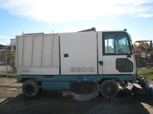 2001 Tennant 830 II for sale