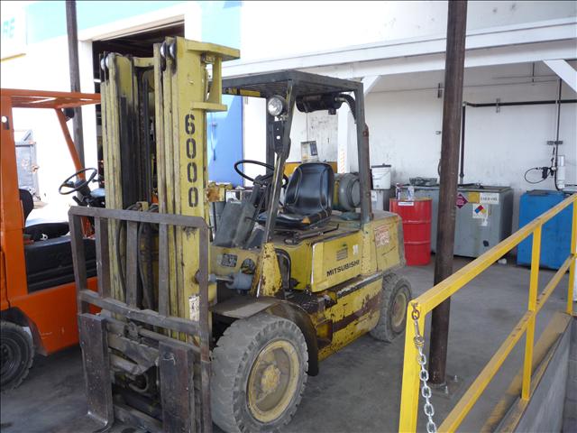 2010 MITSUBISHI 6000 LBS SINGLE STAGE for sale