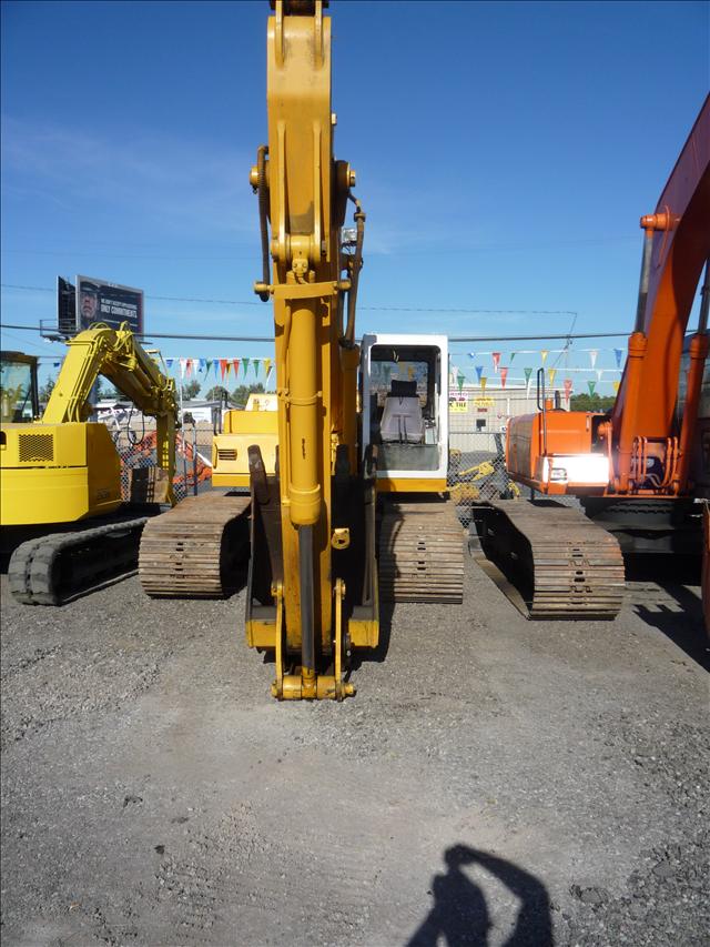 1996 HYUNDAI EXCAVATOR for sale