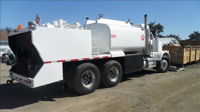 1984 PETERBUILT LUBE TRUCK for sale