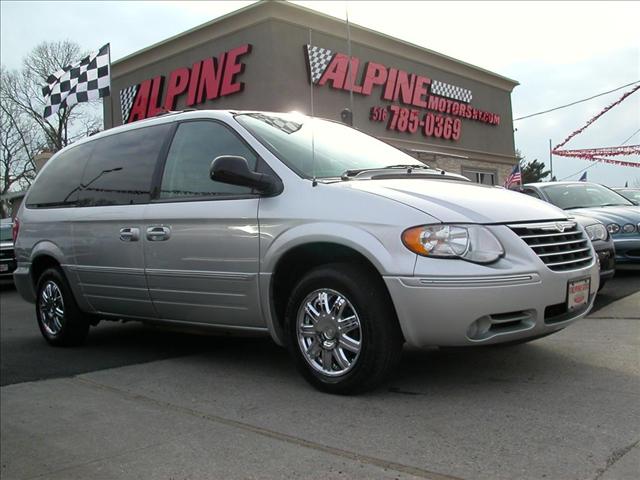 2006 Chrysler Town & Country for sale