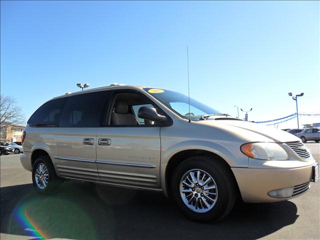 2001 Chrysler Town and Country for sale