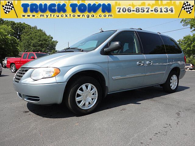 2005 Chrysler Town & Country for sale