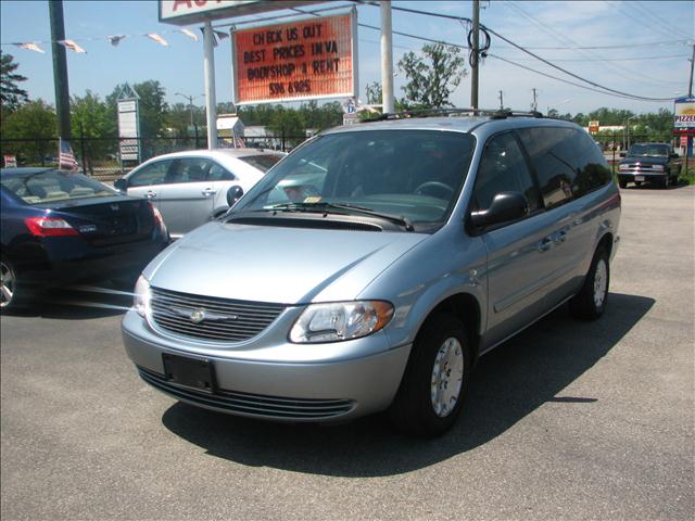 2004 Chrysler Town and Country for sale