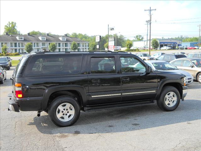2005 Chevrolet Suburban for sale