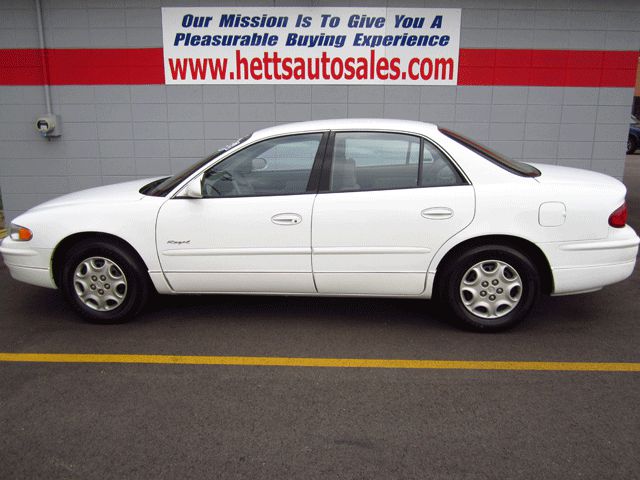 2000 Buick Regal - Oswego, IL