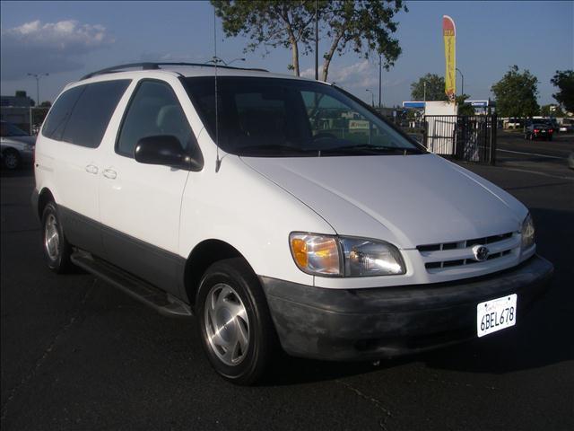 1999 Toyota Sienna for sale
