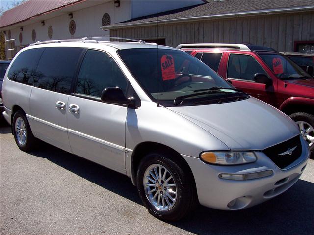 2000 Chrysler Town and Country for sale