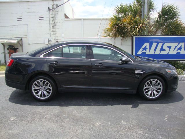 2013 Ford Taurus