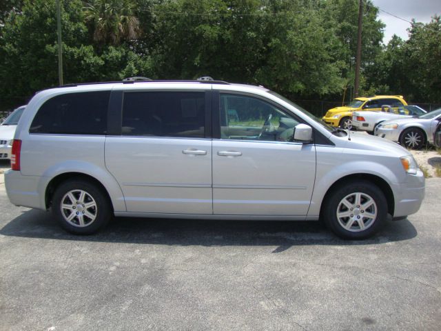 2008 Chrysler Town & Country