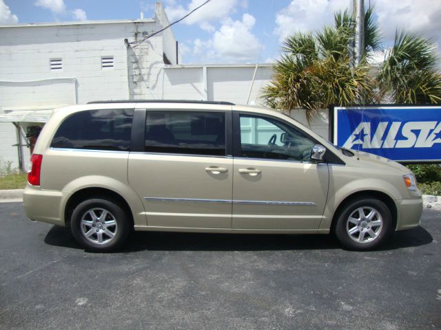 2012 Chrysler Town & Country