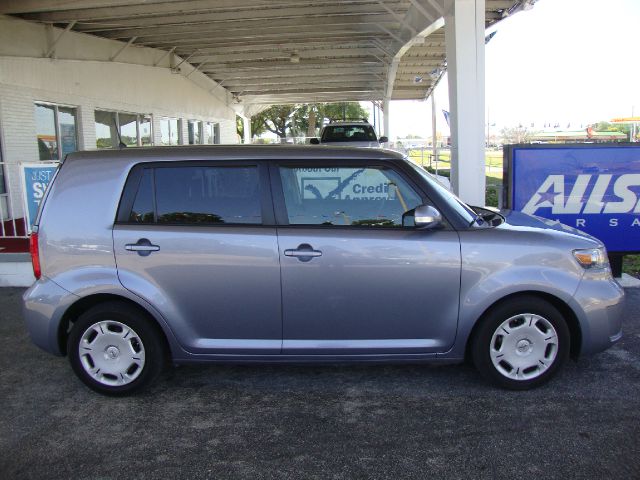 2009 Scion xB