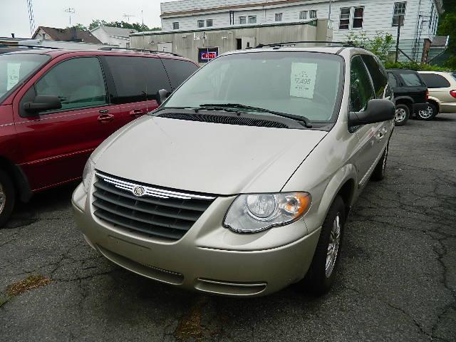 2006 Chrysler Town and Country for sale