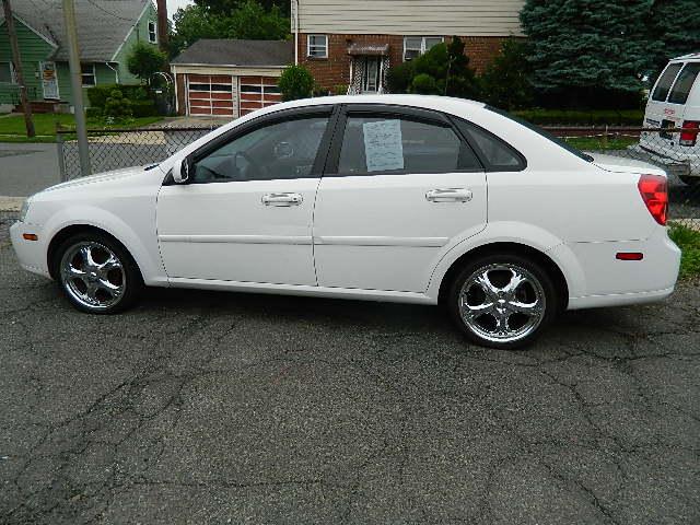 2006 Suzuki Forenza for sale