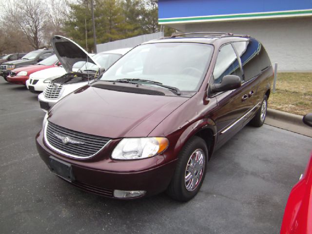 2003 Chrysler Town & Country