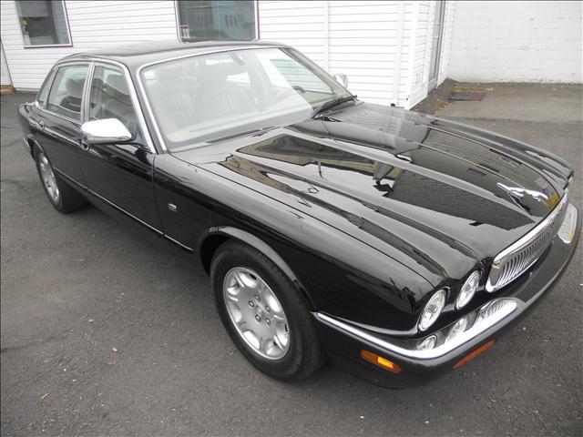 2003 Jaguar XJ8 for sale