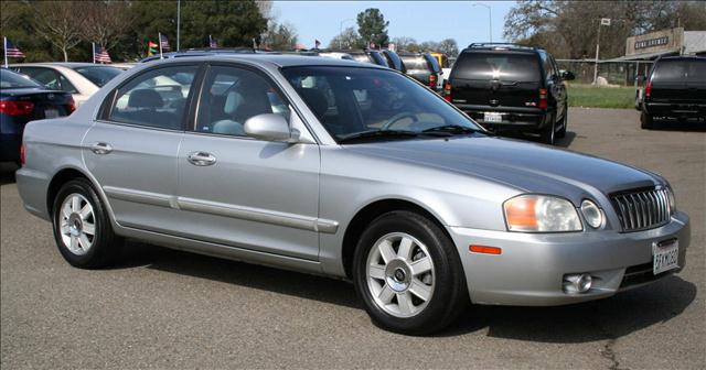 2003 KIA OPTIMA LX, silver, clean ...