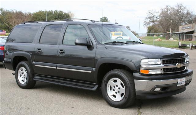 2005 CHEVROLET SUBURBAN LT, drk ...