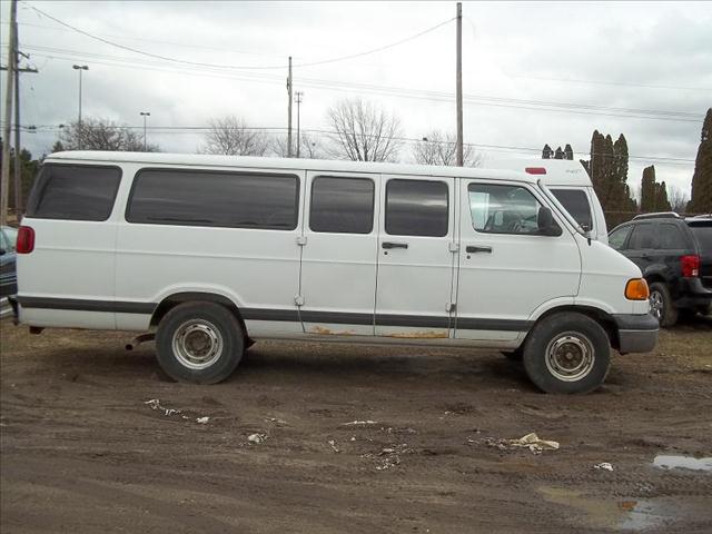 1999 Dodge Ram Wagon for sale