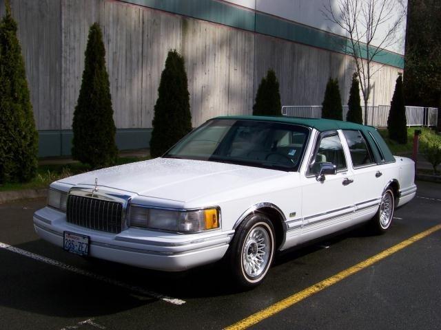 1993 Lincoln Town Car for sale