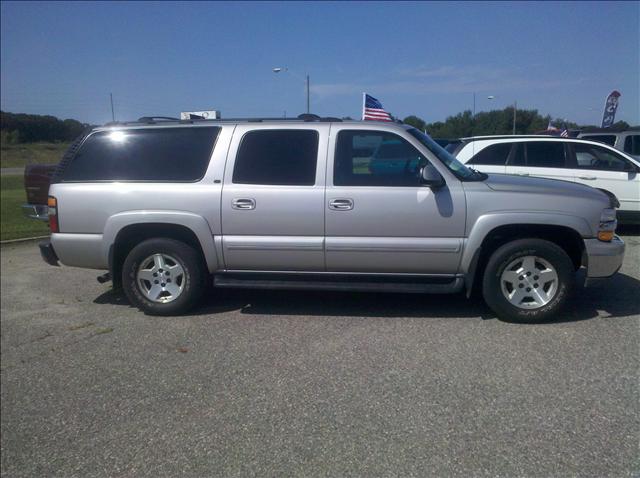 2004 Chevrolet Suburban for sale