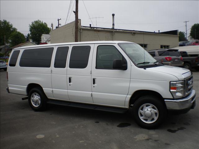 2008 Ford Econoline Wagon for sale
