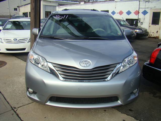 2011 Toyota Sienna for sale