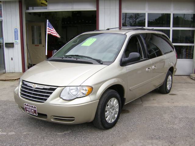2005 Chrysler Town and Country for sale