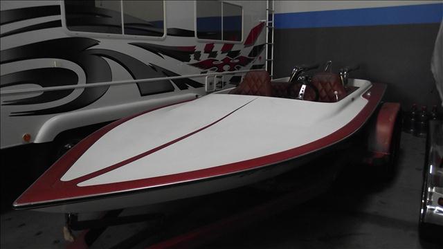 1974 CHALLENGER FLAT BOTTOM BOAT unspecified 1974 challenger flat bottom boat  jacuzzi jet  1-o