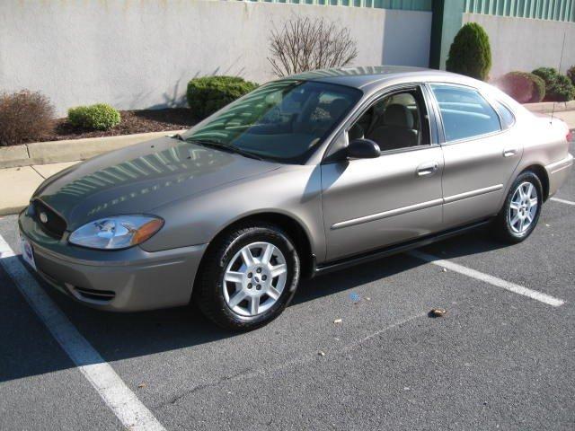 2005 Ford Taurus for sale