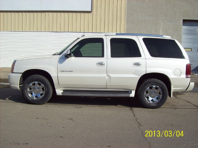 2003 Cadillac Escalade