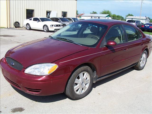 2005 Ford Taurus