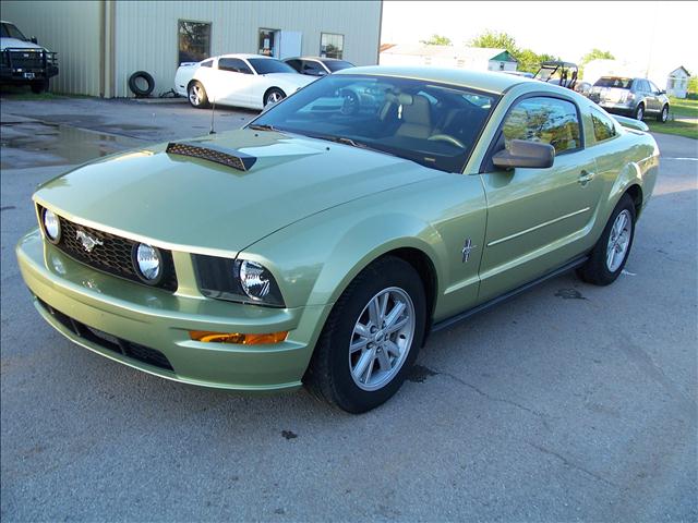 2005 Ford Mustang for sale