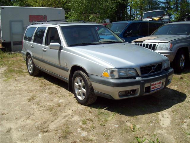 1999 Volvo V70 XC for sale
