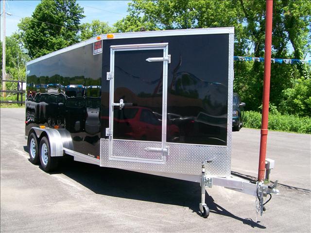 2010 LIGHTNING ENCLOSED TRAILER for sale