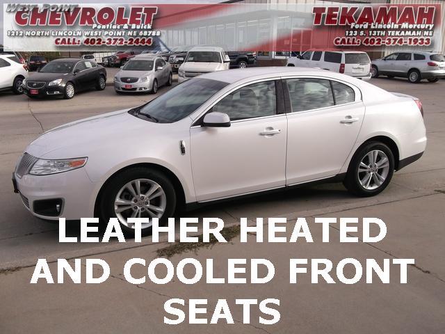 2010 Lincoln MKS