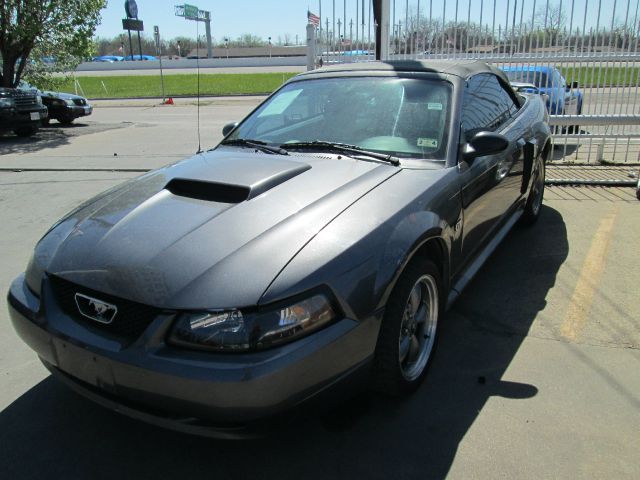 2003 Ford Mustang