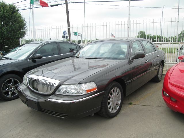 2006 Lincoln Town Car