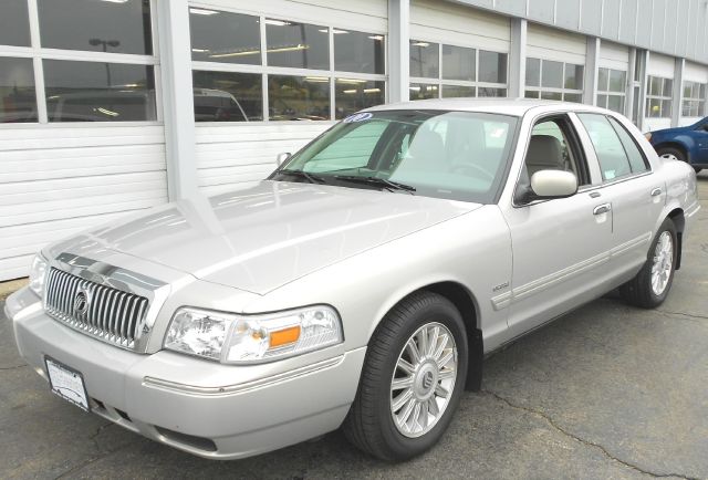 2010 Mercury Grand Marquis for sale