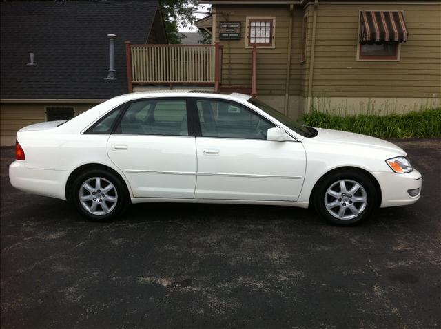 2000 Toyota Avalon for sale