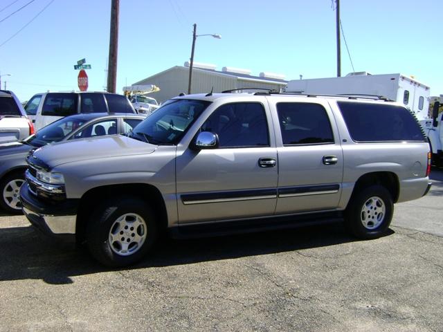 2004 Chevrolet Suburban for sale