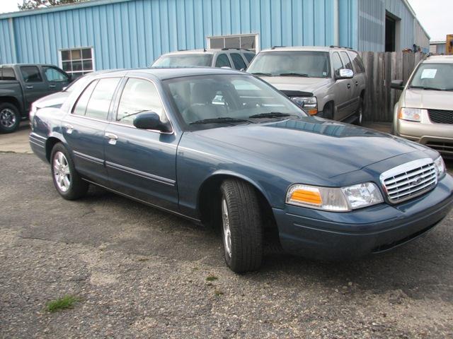 2011 Ford Crown Victoria for sale