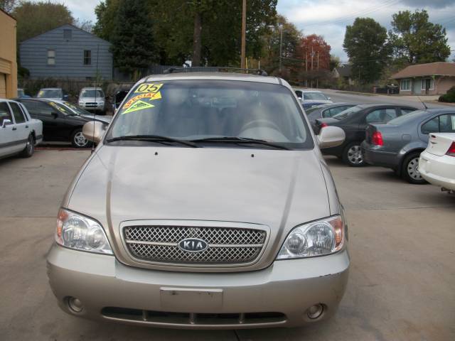 2005 Kia Sedona for sale