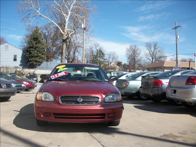 2000 Suzuki Esteem for sale
