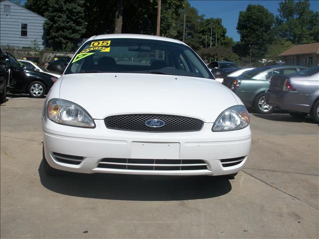 2005 Ford Taurus for sale