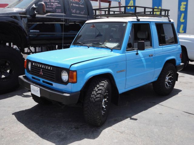 1988 Mitsubishi Montero for sale