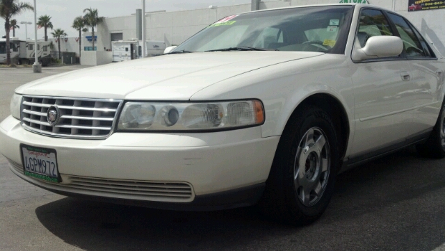1999 CADILLAC SEVILLE SLS white 2 wheel drive4 doorair conditioningalarmalloy wheelsamfm rad