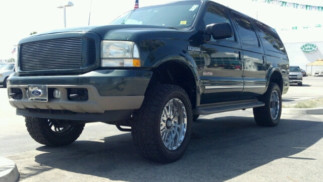 2003 FORD EXCURSION LIMITED green this is a beauty one of the best looking excursion u will ever s