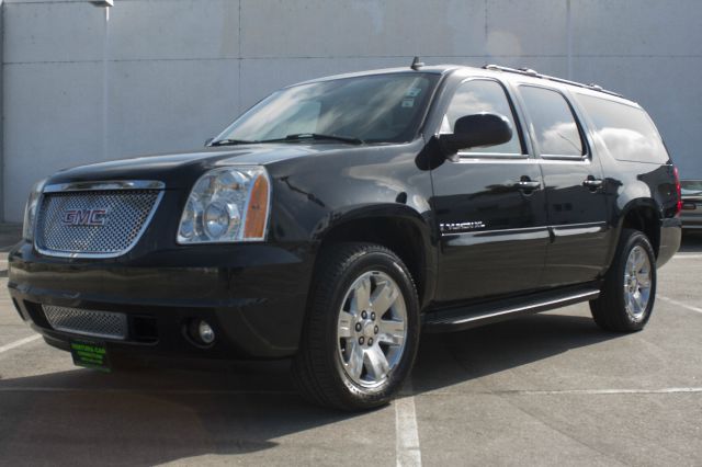 2007 GMC YUKON XL SLE-2 12 TON 2WD black abs brakesadjustable foot pedalsair conditioningalloy